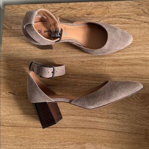 Johnston & Murphy Taupe Leather Suede Block Heel Ankle Strap Women’s Size 6 EUC